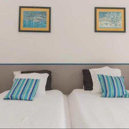 Un Pied-A-Terre Face A La Marina Apartment Le Marin Exterior foto