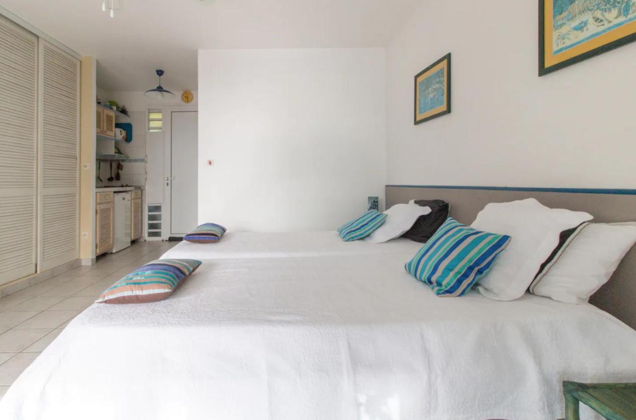 Un Pied-A-Terre Face A La Marina Apartment Le Marin Exterior foto