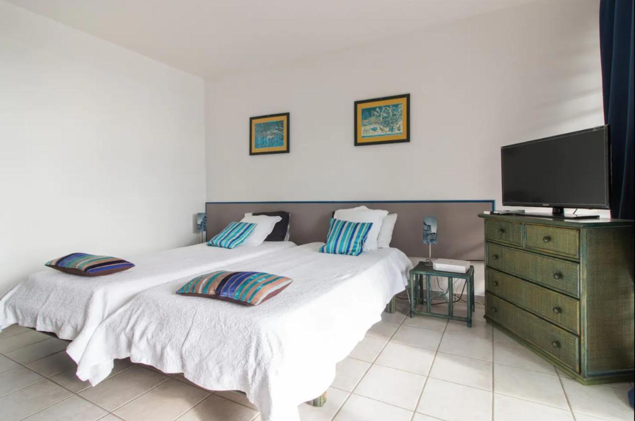 Un Pied-A-Terre Face A La Marina Apartment Le Marin Exterior foto