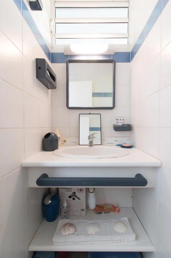 Un Pied-A-Terre Face A La Marina Apartment Le Marin Exterior foto