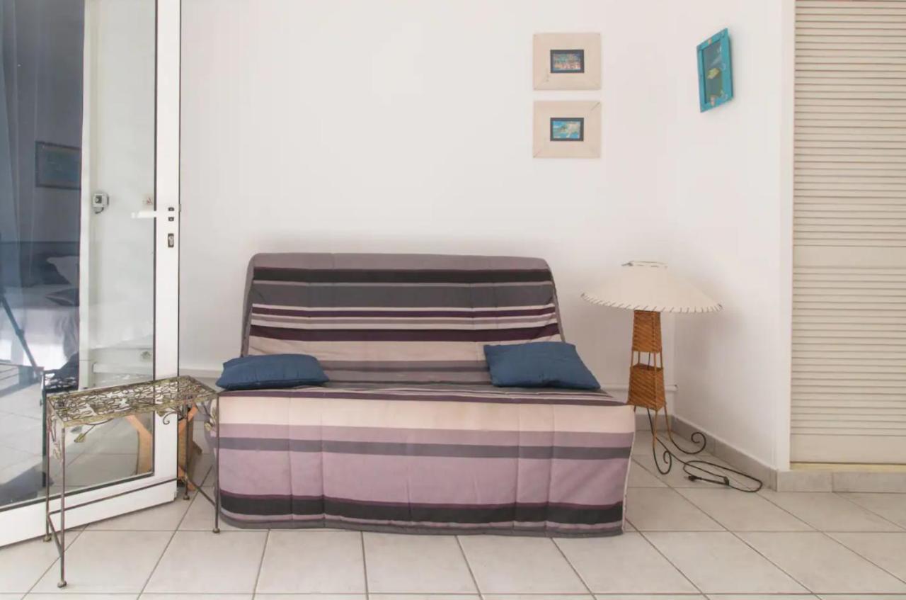 Un Pied-A-Terre Face A La Marina Apartment Le Marin Exterior foto